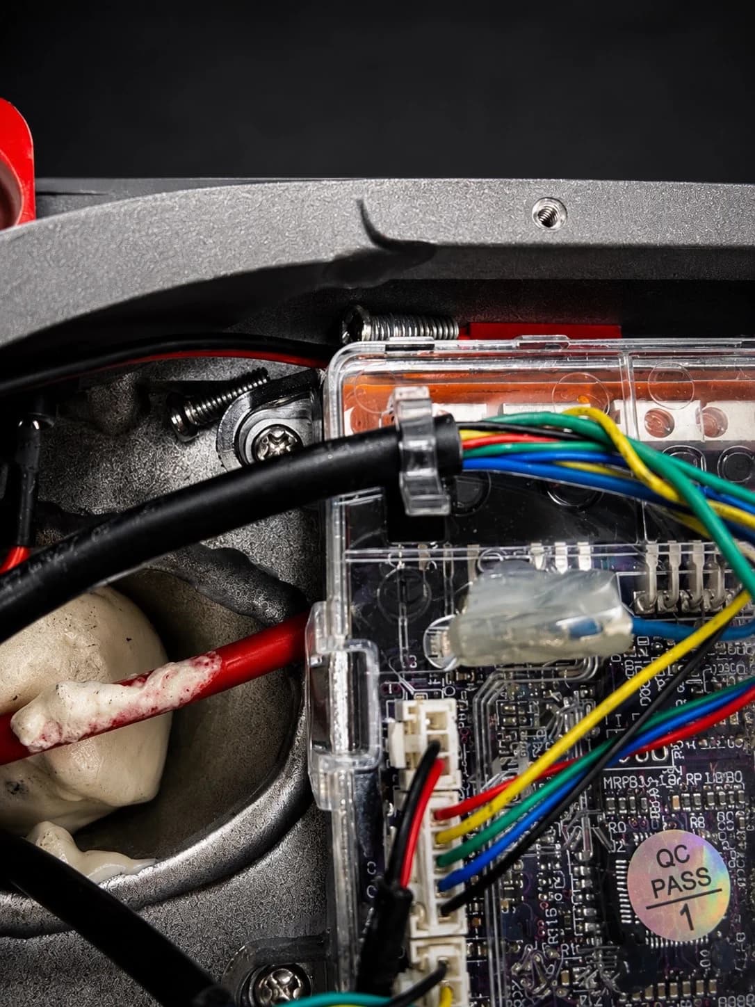 Reparación de controladora y conectores de patinete eléctrico
